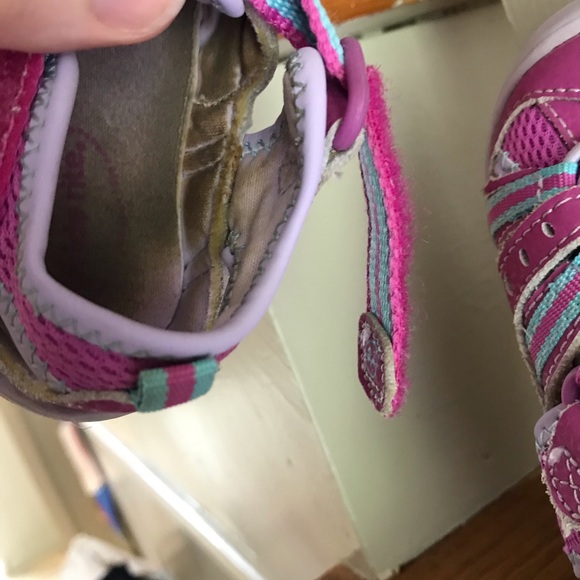 ✅SOLD!✅ {Stride Rite, 4W} Purple Velcro Sandals - Picture 7 of 8